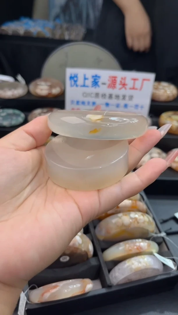 【闪购商品】石英质玉手镯未镶嵌赠品镯心(60圈口)
