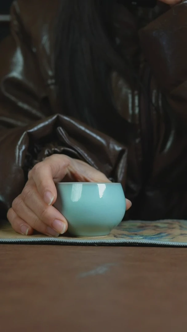 【闪购商品】瓷壶1