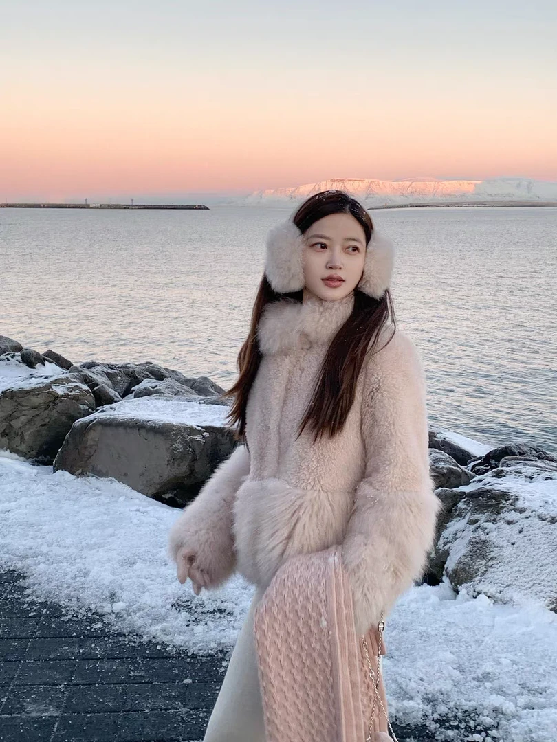 Madofit麻豆/1736 冬日女友_鼎奢山羊绒 配套耳罩气质