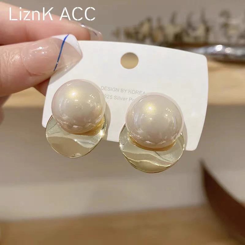 铜合金耳饰 【聚会】香槟珠珠温柔设计师款耳钉 A437