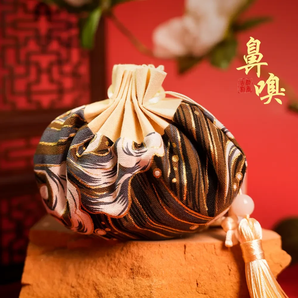 逐境香养  · （鼻嗅疏金香）30g香包香囊