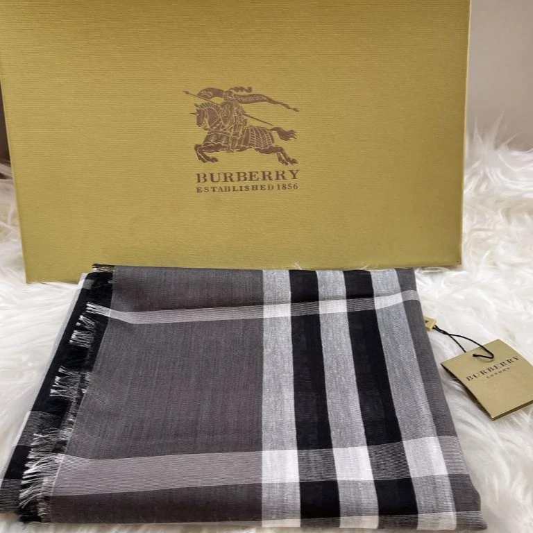 99新 BURBERRY/博柏利 【甄选专属】围巾经典格纹羊绒围巾 168*30