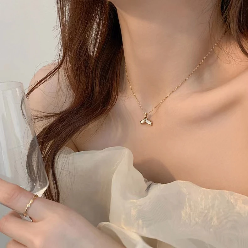 铜合金项链 鱼尾吊坠项链女款轻奢小众锁骨链高级设计感颈链爆款