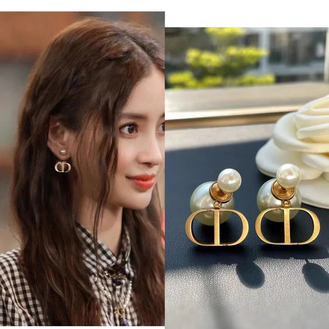 铜合金仿珍珠耳饰 小众珍珠耳钉小香风时尚CD字母耳饰复古D家耳饰