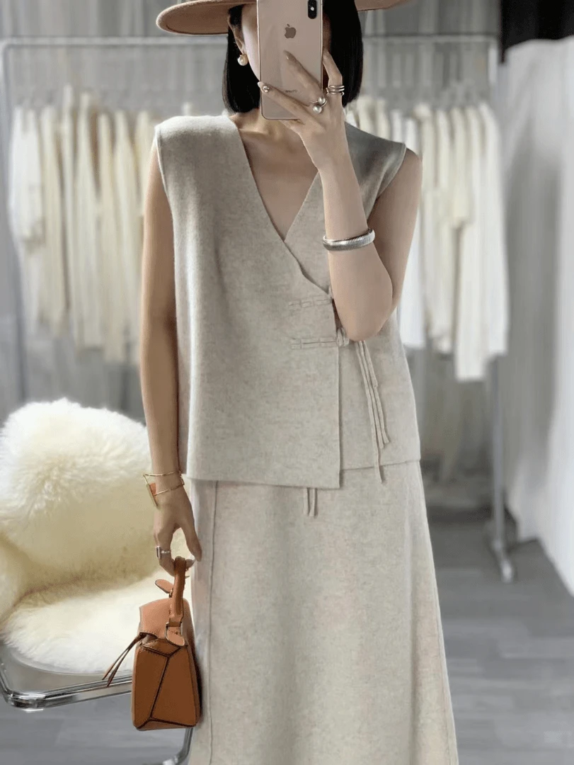 牦牛绒福利中国风的马甲