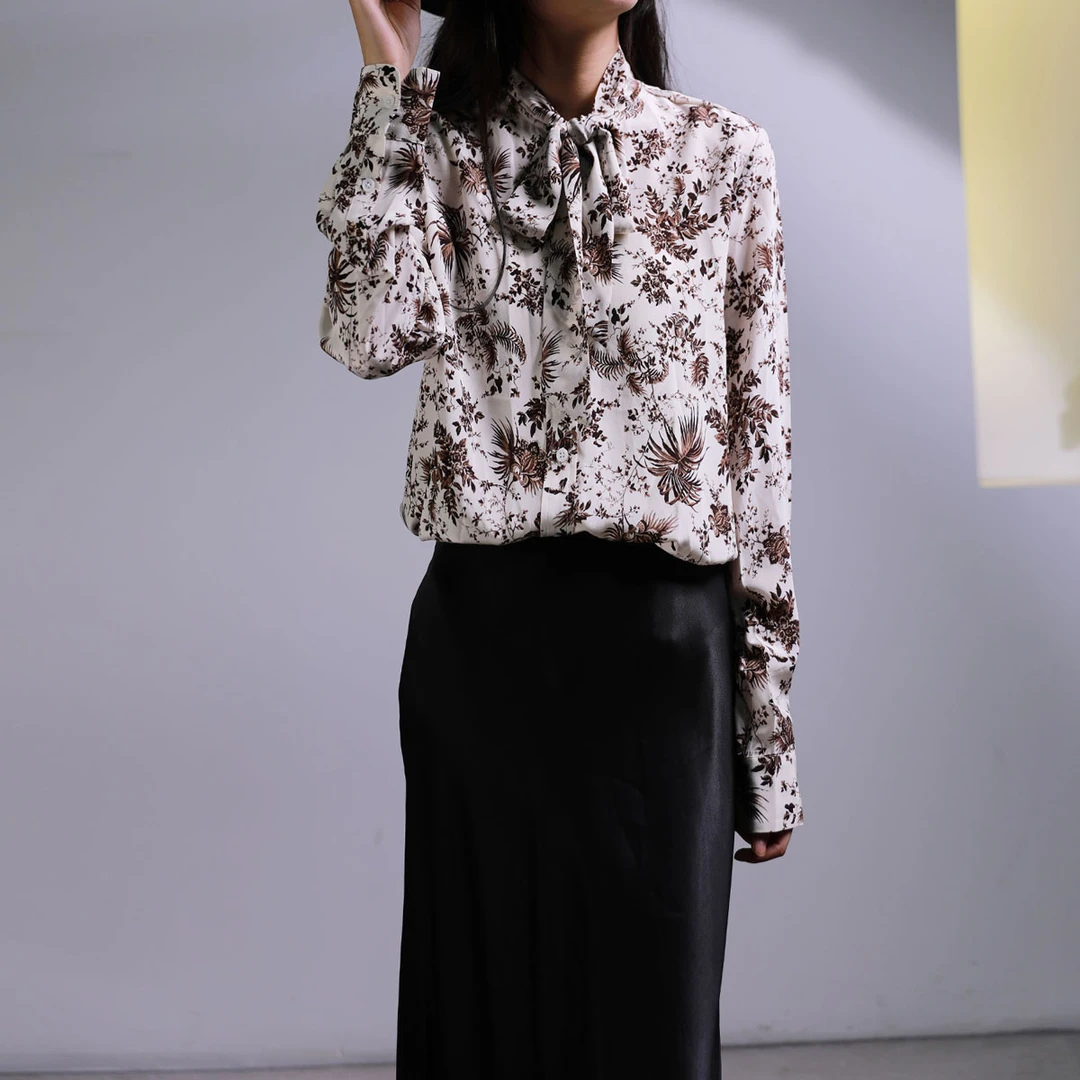 秋木飘带领衬衫桑蚕丝碎花休闲四季极简女垂感cy214248