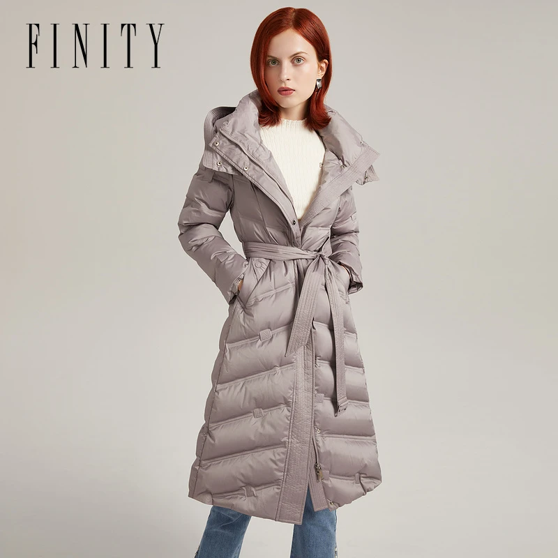 FINITY菲妮迪冬季新款羽绒服连帽保暖女士收腰时尚休闲F21V9E77Y3