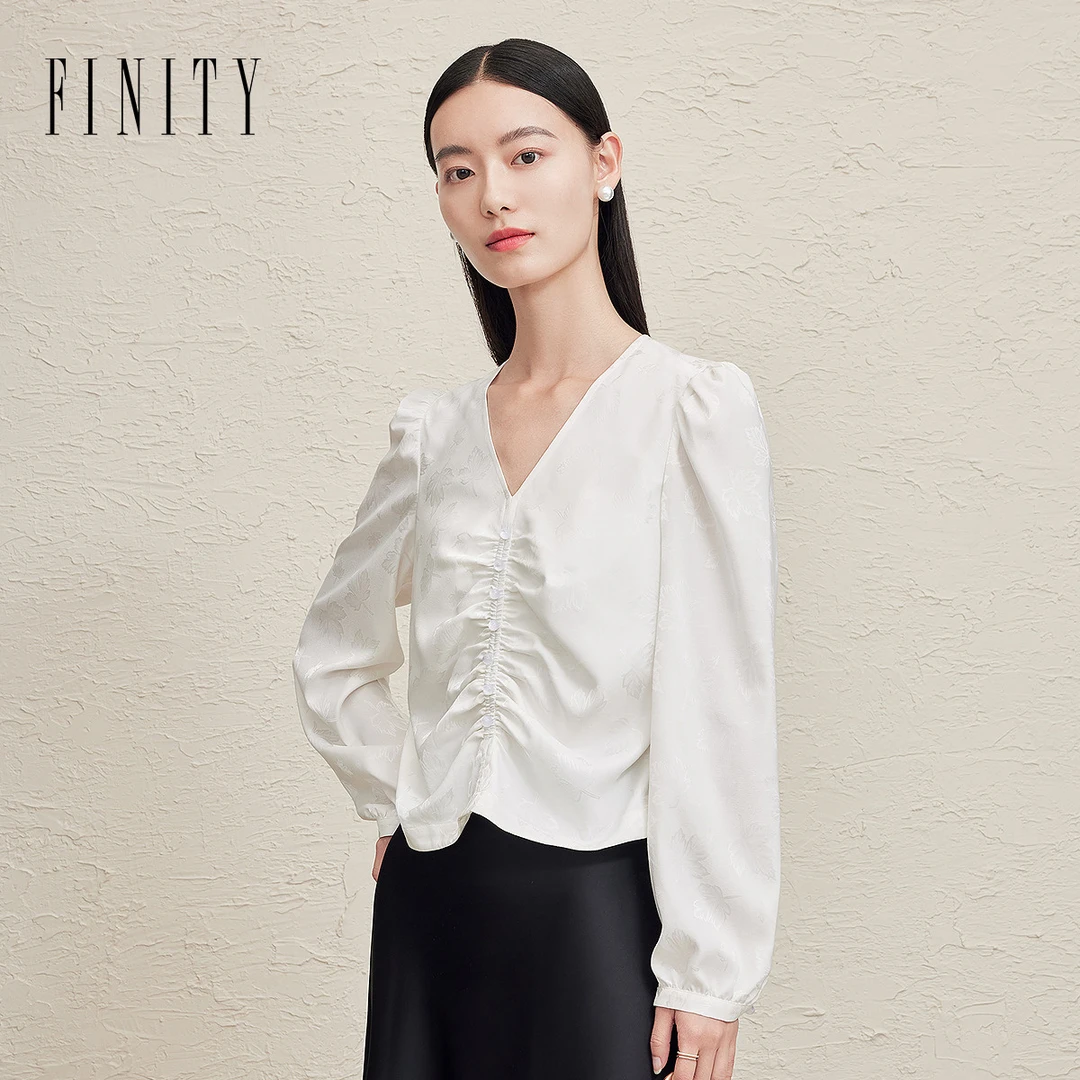 【雅姐甄选】 FINITY 新款法式小众设计感V领长袖上衣 F21X6B04T5