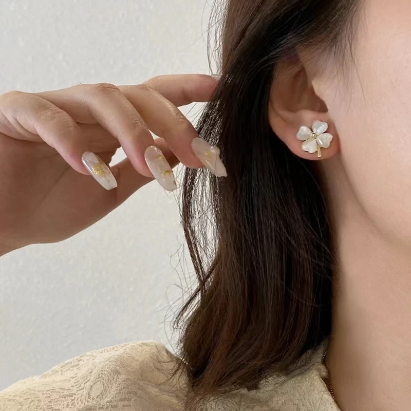 铜合金耳饰 耳环小众设计感高级耳坠时尚百搭耳饰女N0171