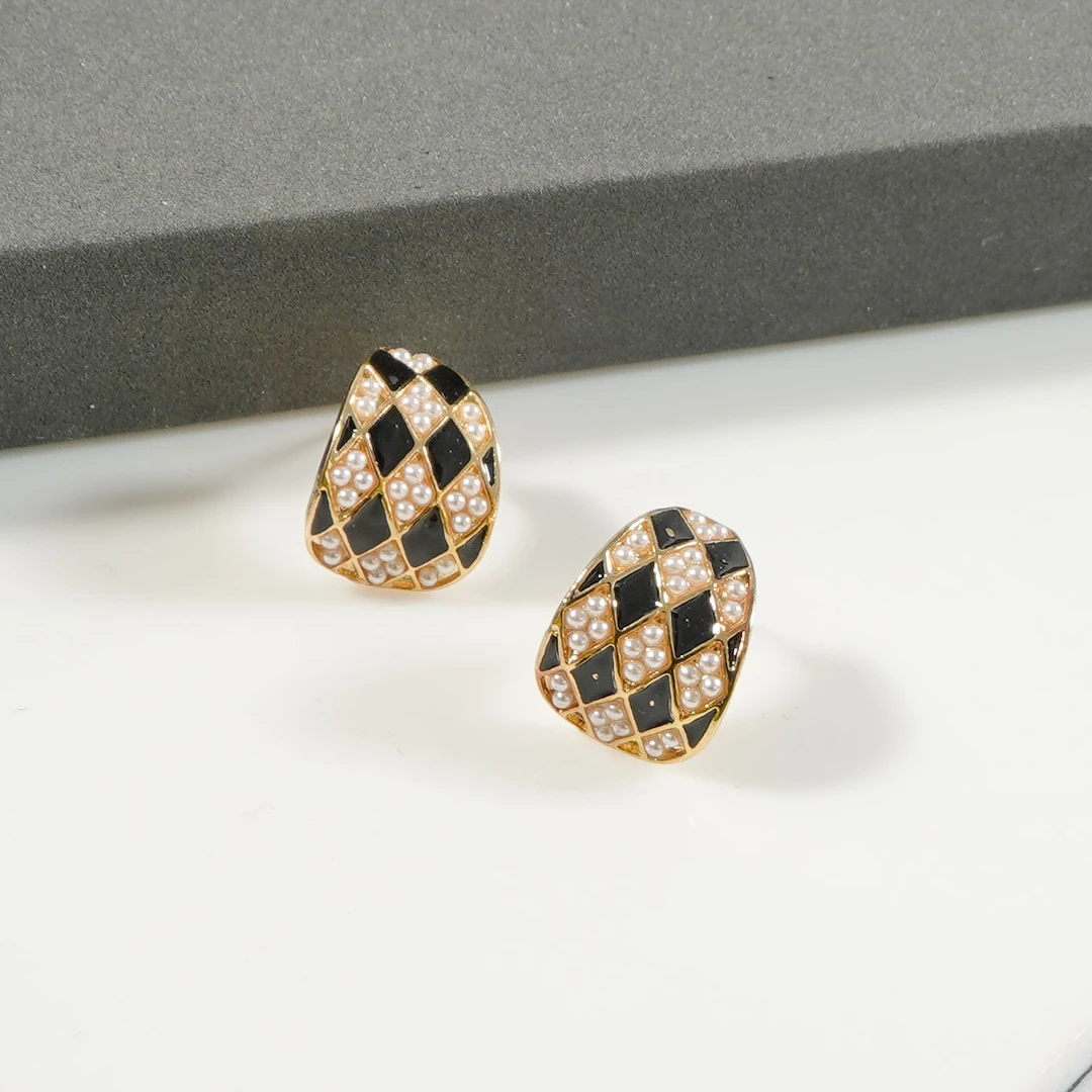 铜合金耳饰 （小玖）金属棋盘格耳钉女简约个性百搭气质耳饰N1441