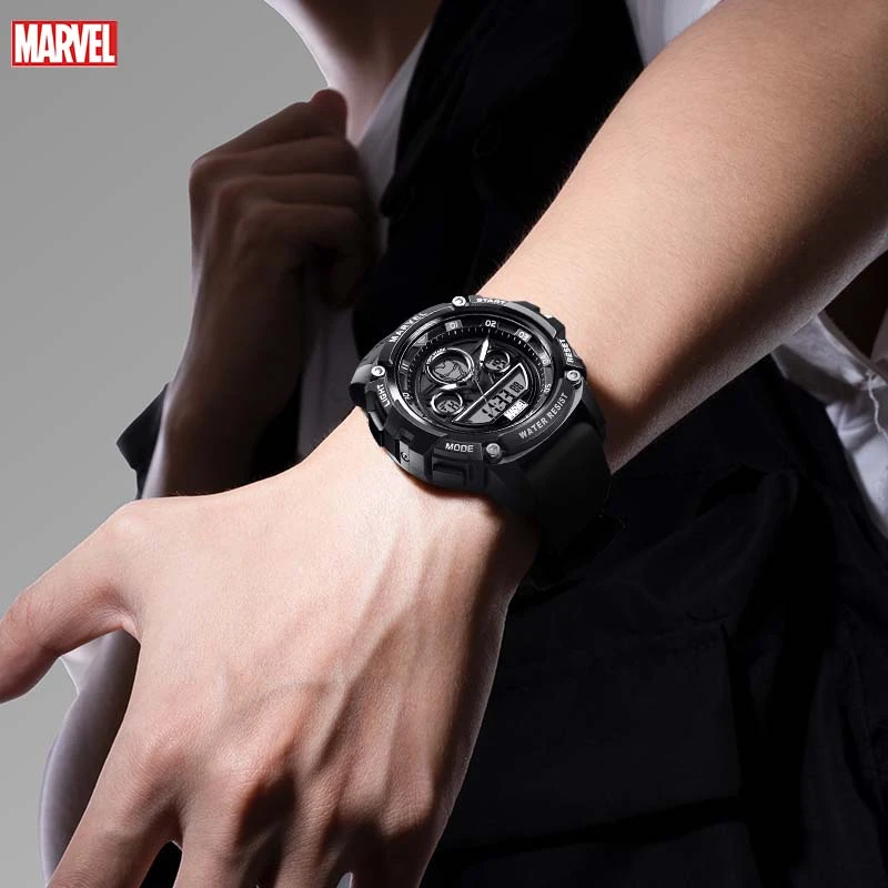 漫威钢铁侠联名电子手表男孩初高中生专用青少年休闲运动防水夜光