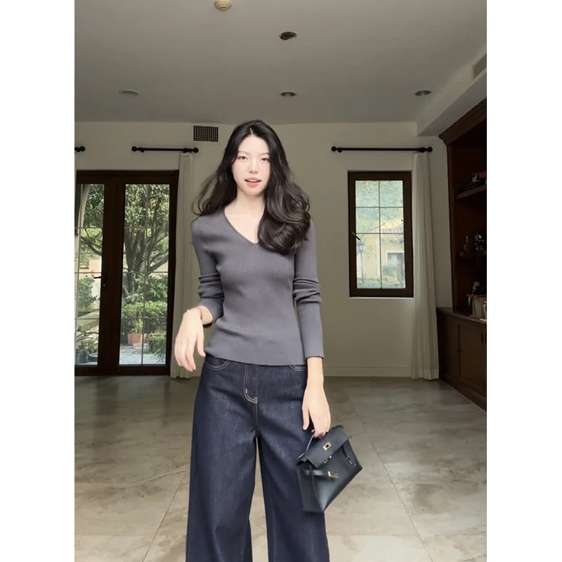 郭九九呢 羊毛深V领百搭基础显瘦打底毛衫阔腿牛仔裤 G924Z15034