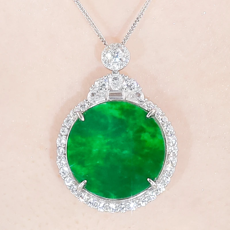 精致时尚满锆天然翡翠项链银白色辣绿圆牌吊坠
