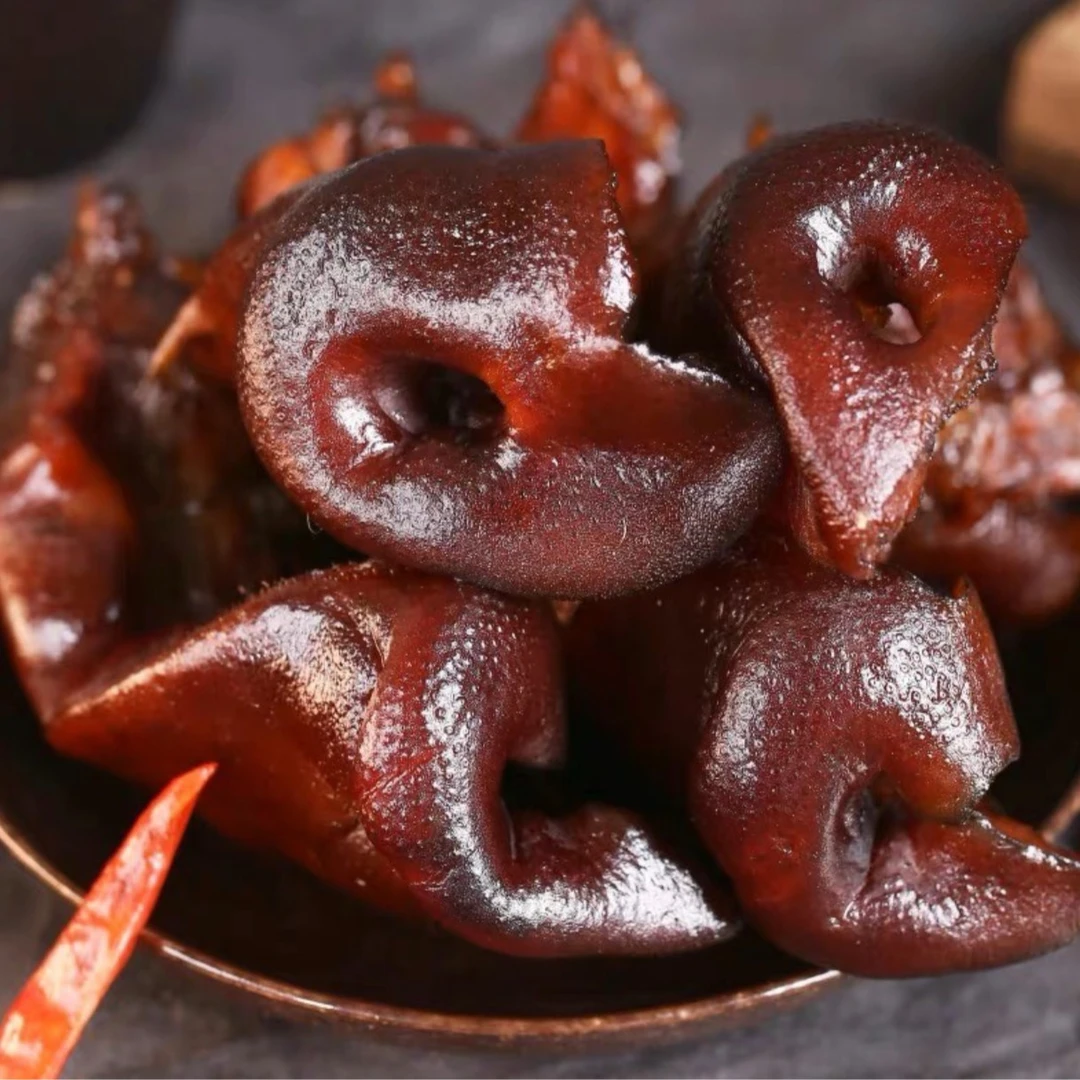 四川正宗柴火烟熏猪拱烟熏腊肉四川腊肉腊拱嘴腊猪拱嘴土猪批发