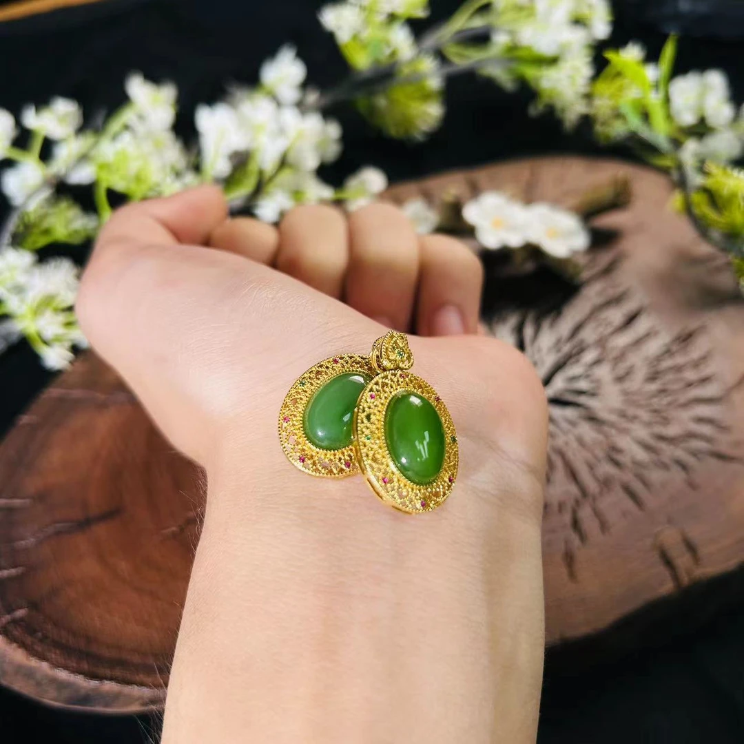 和田玉吊坠多样性发其一