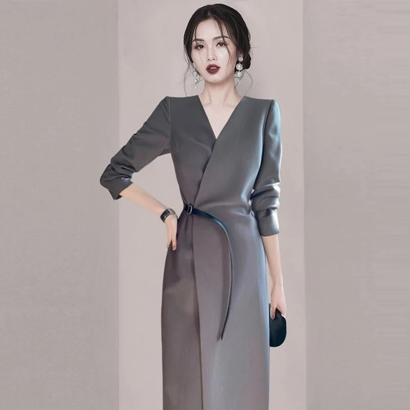 大码女装胖mm高级感职业西装V领连衣裙秋冬轻奢气质收腰裙子200斤