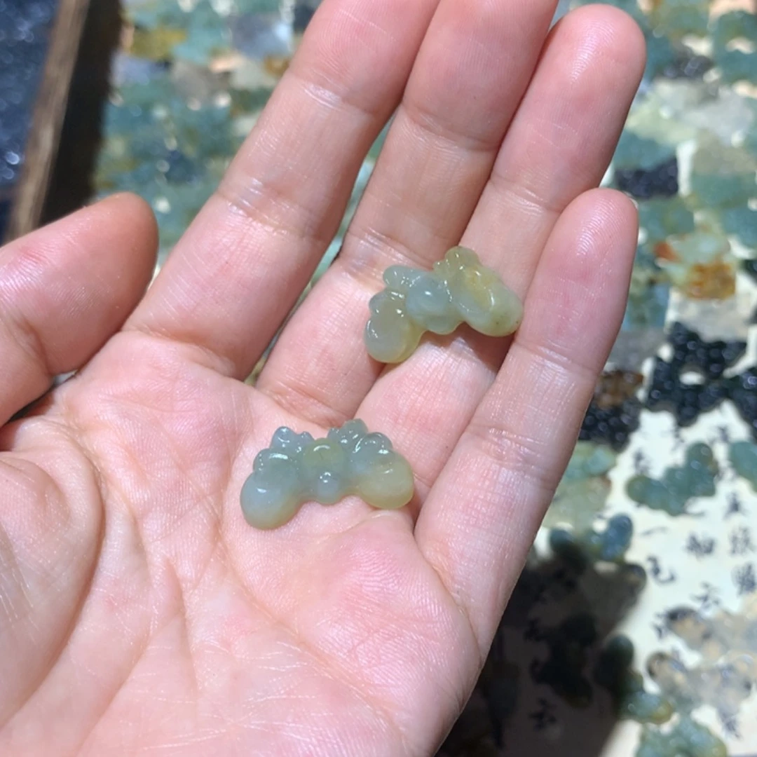 【闪购商品】蛇纹石玉颈饰未镶嵌有****๑