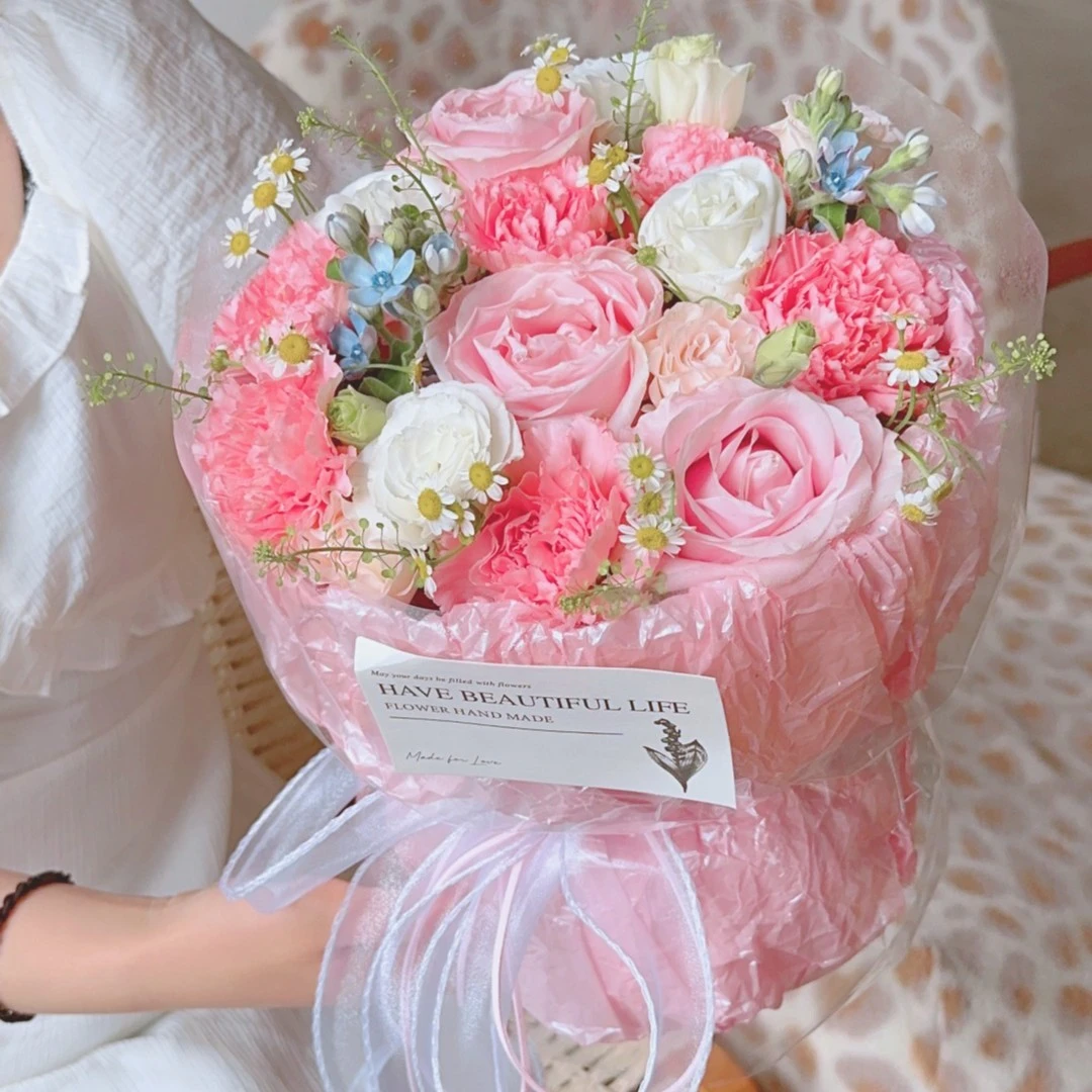 每个妈妈都喜欢花❤『6朵粉康3朵粉玫瑰混搭花束』送妈妈送长辈生日节日鲜花·同城花店配送上门