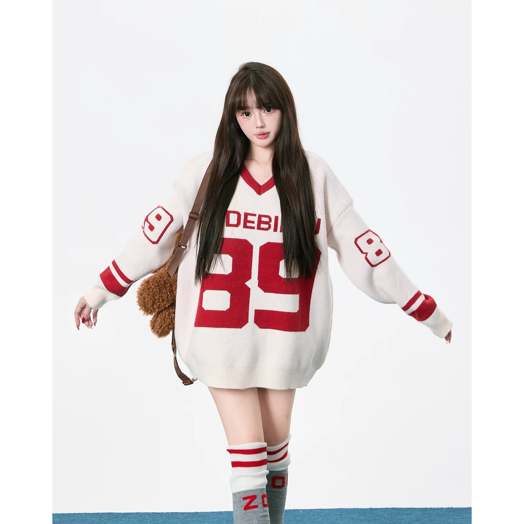 笨比甜Sweety 运动少女 美式棒球学院风字母宽松V领毛衣女秋冬季