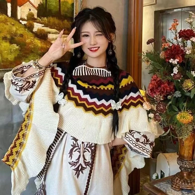 【爆款推荐】民族风旅游穿搭斗篷披肩网红围巾女云南西藏新疆披风