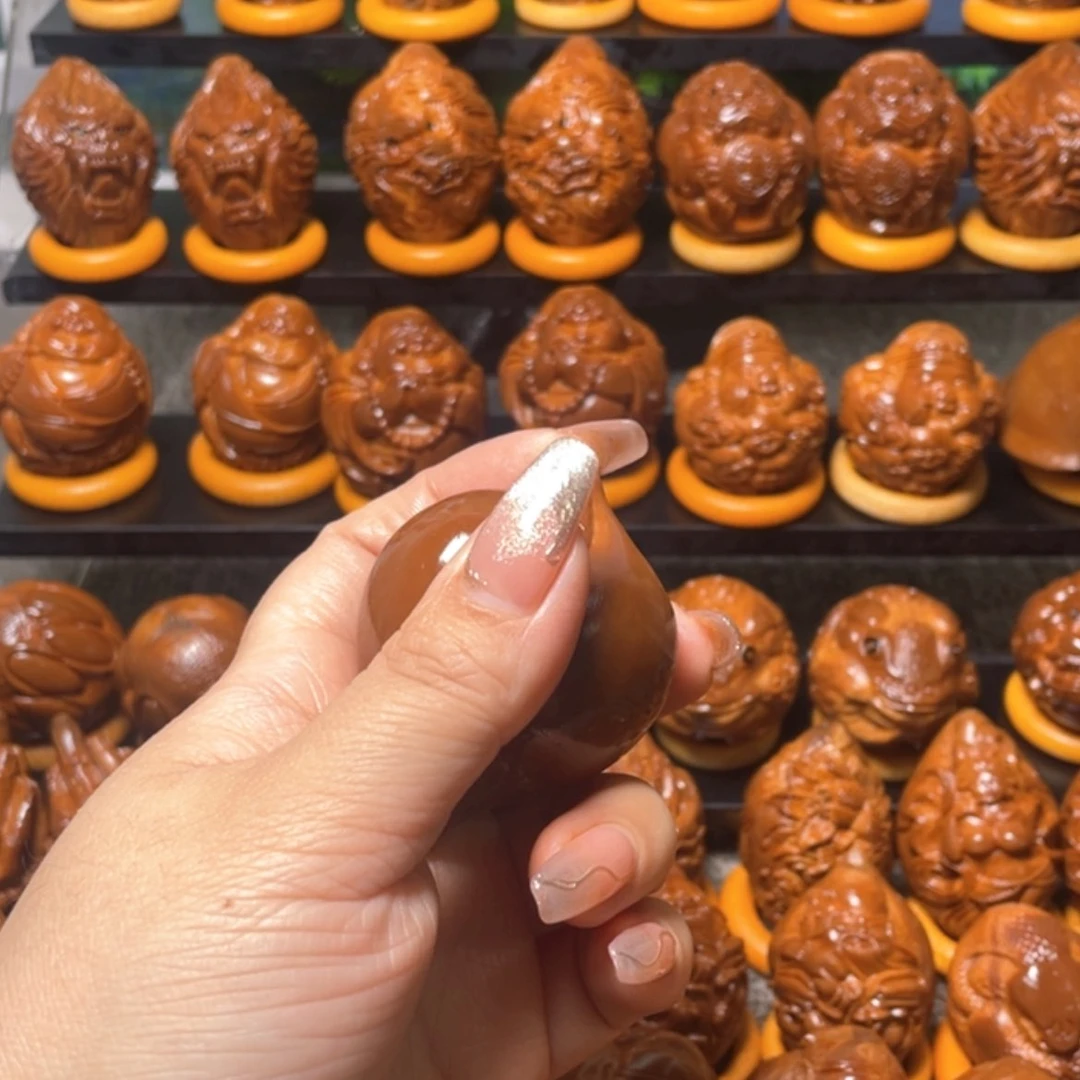 【闪购商品】橄榄核雕爱