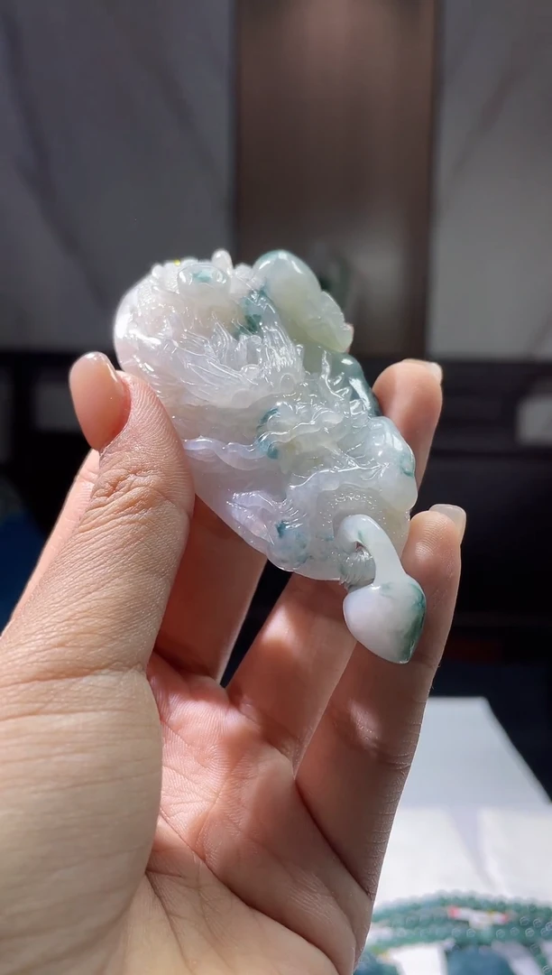 【闪购商品】定制翡翠未镶嵌45-毛货挂件需要抛光