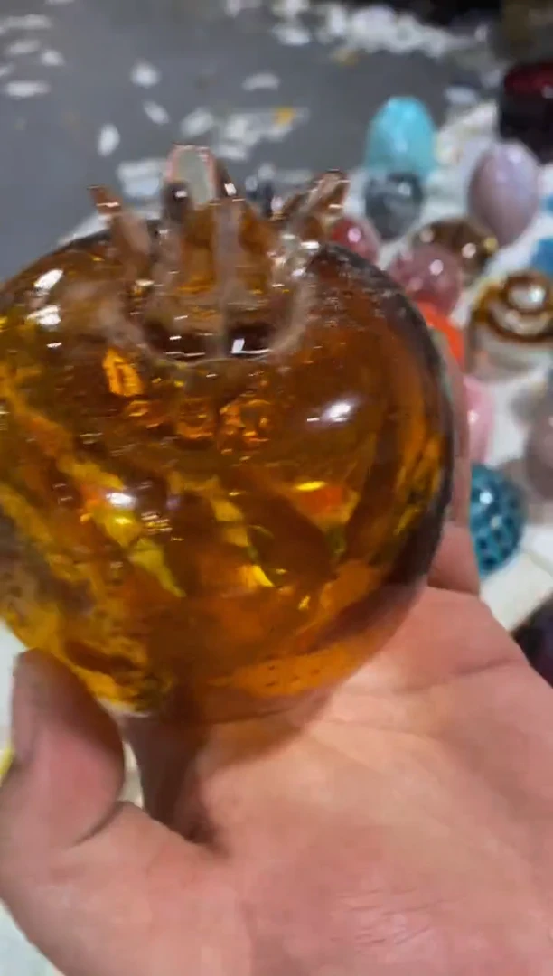 【闪购商品】琥珀色石榴摆件