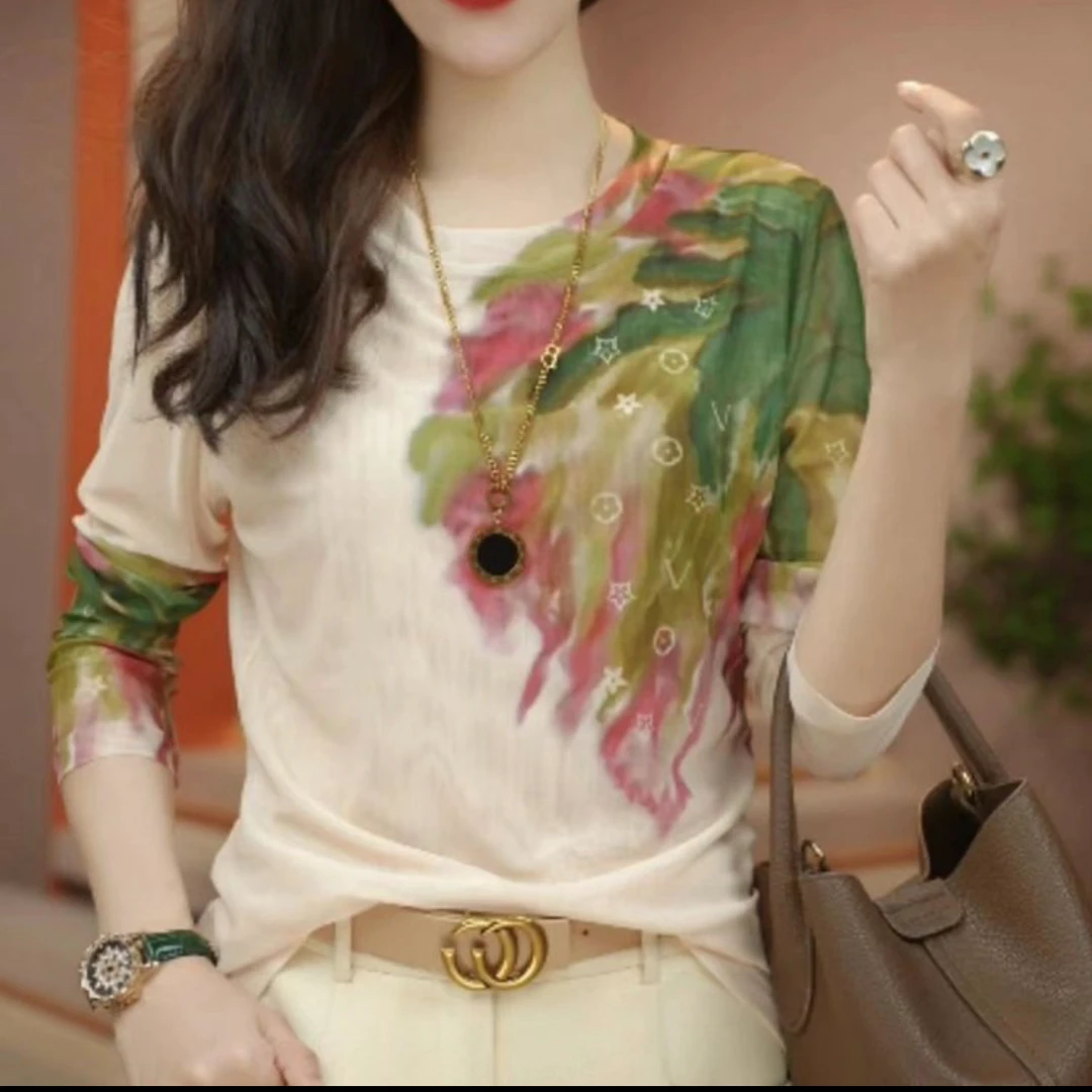 新款女士印花打底衫遮肚显瘦上衣百搭时髦春秋洋气小衫