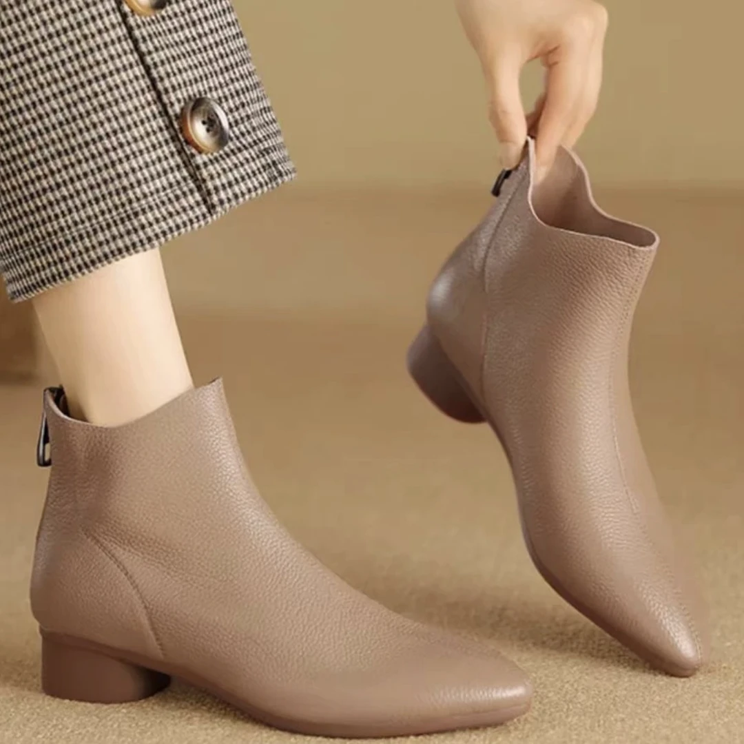 【朵苮品牌】真皮粗跟尖头女鞋新款软皮后拉链女短靴7390