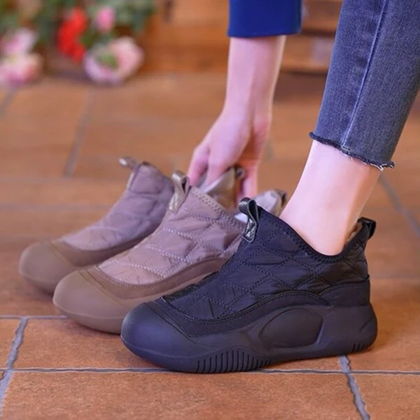 筱秀冬季新款雪地靴套脚圆头平底短筒女靴子秋冬防水防滑保暖