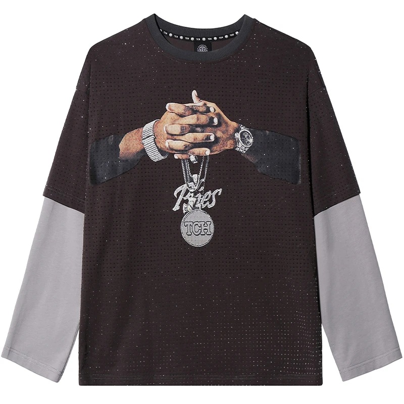 郑州大卫城-拼接袖满钻抱抱手咖色卫衣T69C086011