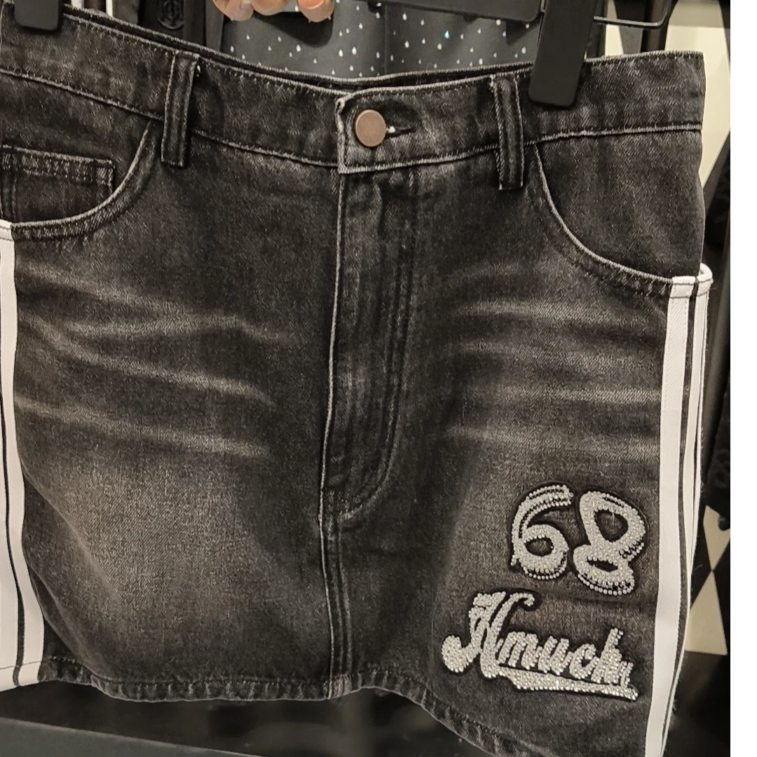 TCH服饰店播-潮牌数字复古水洗白边牛仔短裤S69B228001