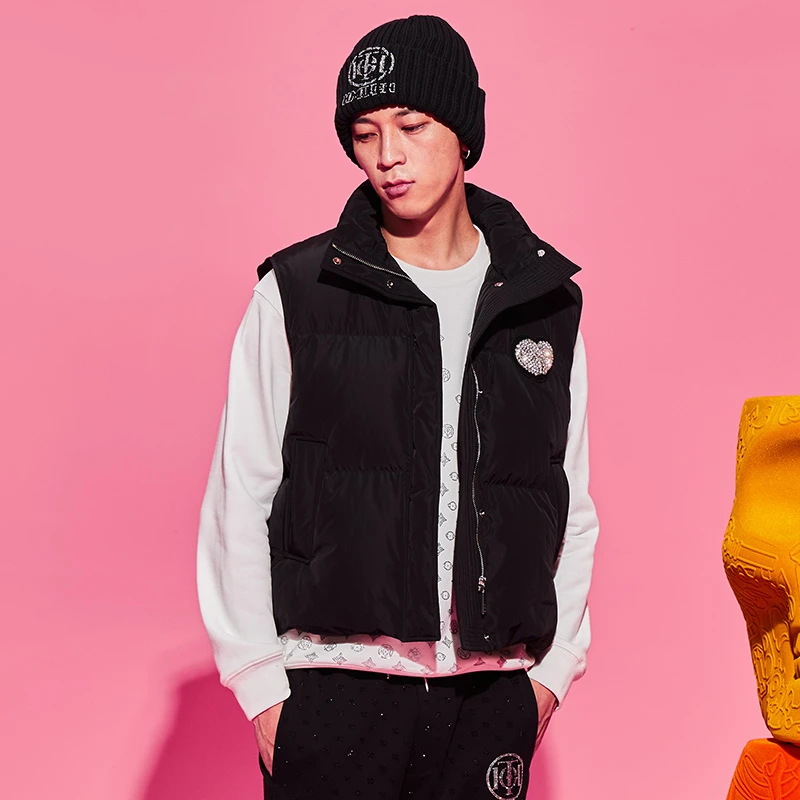 TCH服饰店播-潮牌秋季新款手工钻翅膀时尚羽绒马甲T69D258017