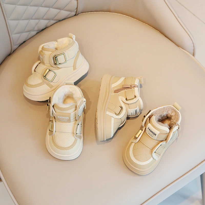 冬季宝宝雪地靴男女小童短靴子加绒东北大棉鞋抗寒婴幼儿学步棉鞋