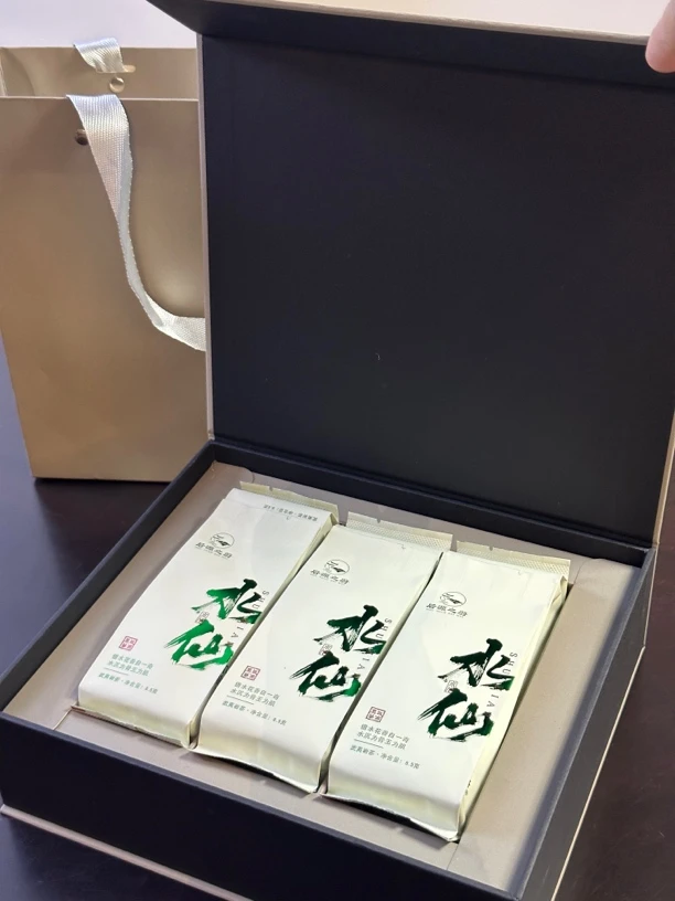 武夷山茶农直销水仙礼盒装102克