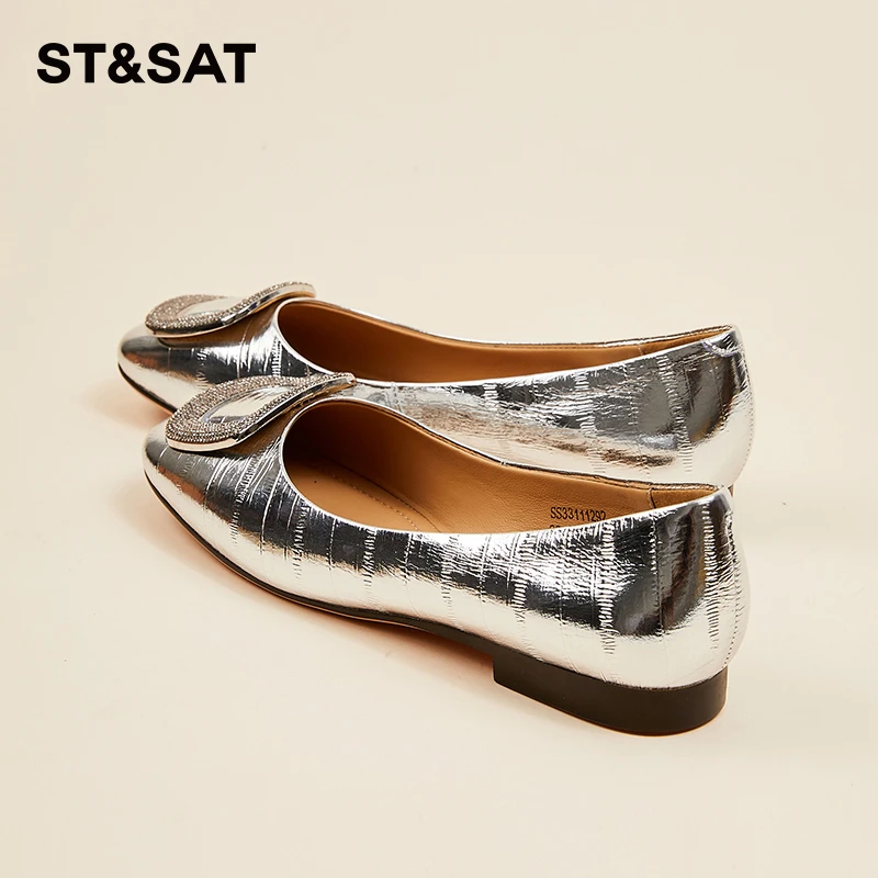 星期六法式小香风单鞋女2025秋季新款银色舒适真皮平底方扣小皮鞋