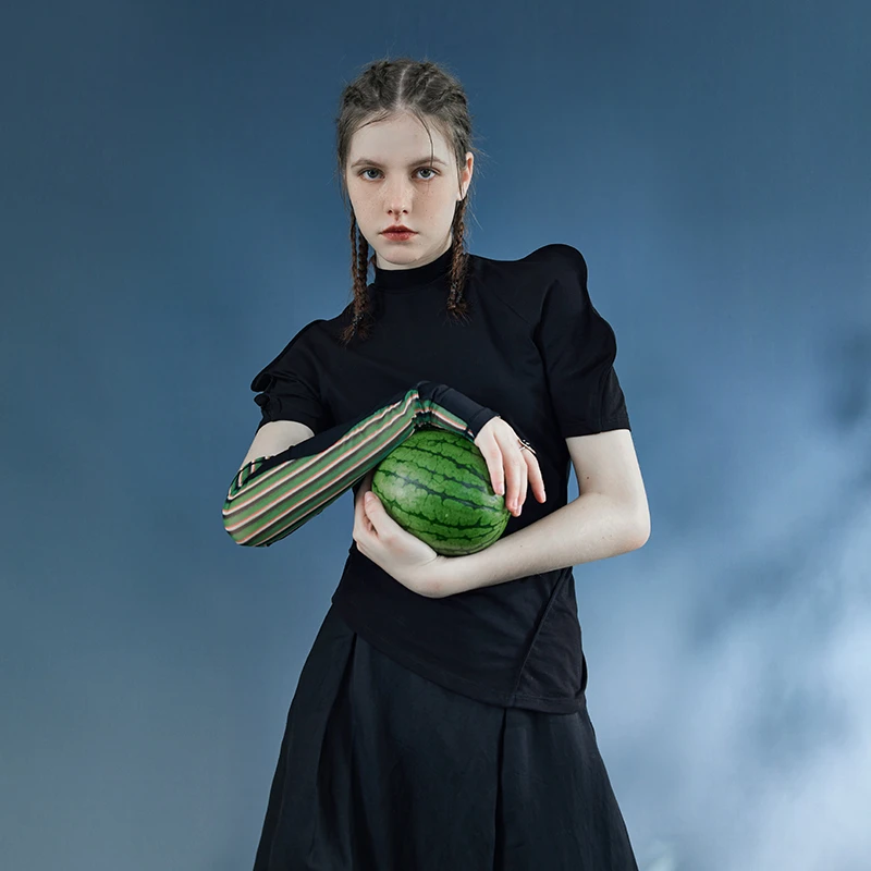 日着原创夏季女装设计品牌时尚感上衣短袖圆领洋气T恤女RA2110T2