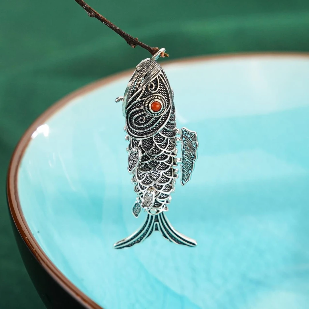 九乐 吊坠925银 时尚立体编织好运锦鲤鱼吊坠年年有鱼项约10g