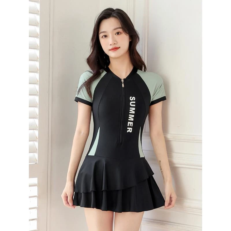 游泳衣女夏遮肚显瘦2025新款爆款连体保守女士大码运动高级感泳装