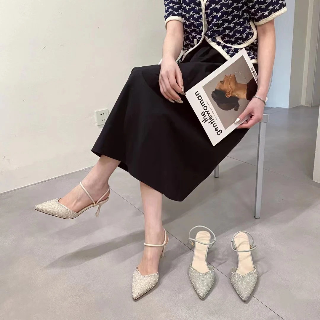 【范范精选】夏季烫钻后空凉鞋25-1