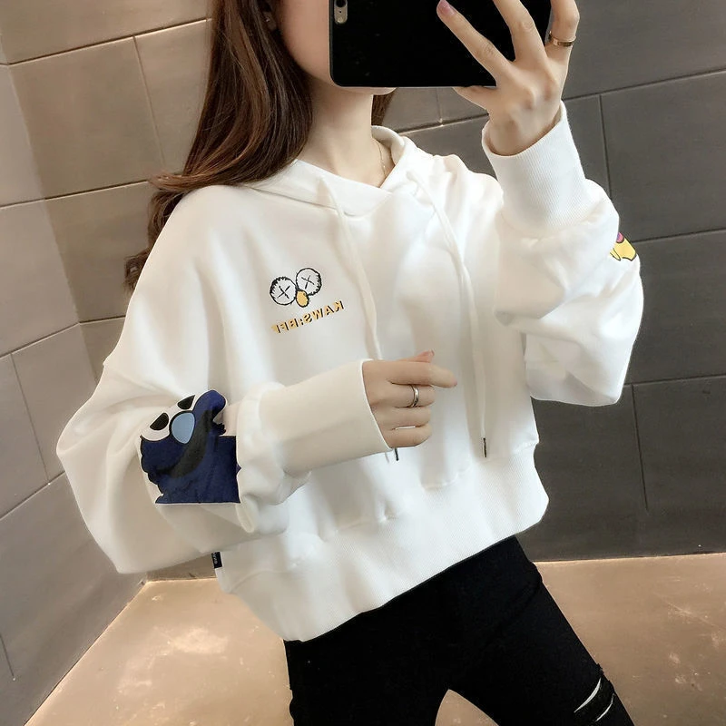 2023春季新款加绒白色短款连帽卫衣女装欧货宽松百搭高腰上衣潮