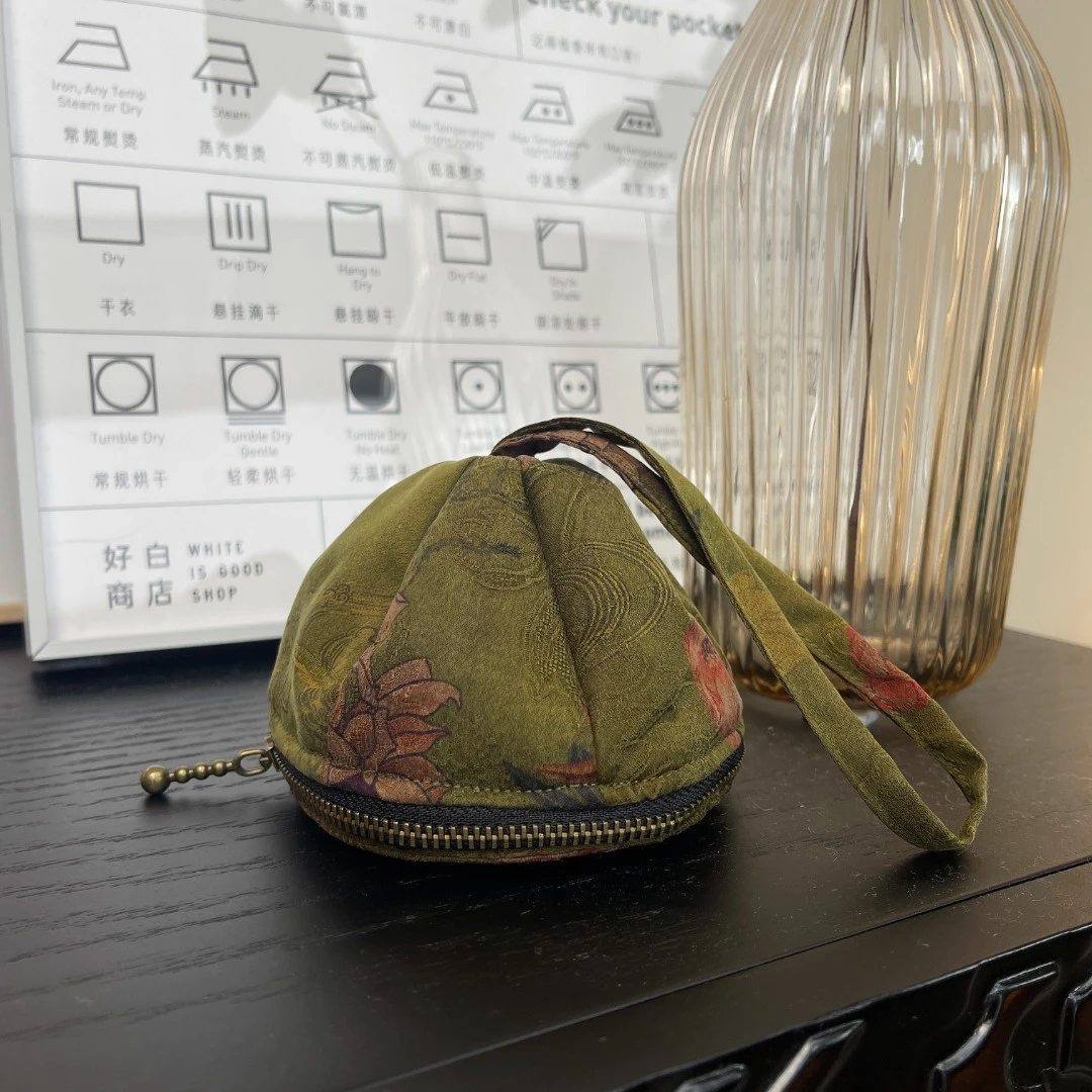 FAUES绿色造型小手包一枚莲蓬香云纱桑蚕丝手拿包