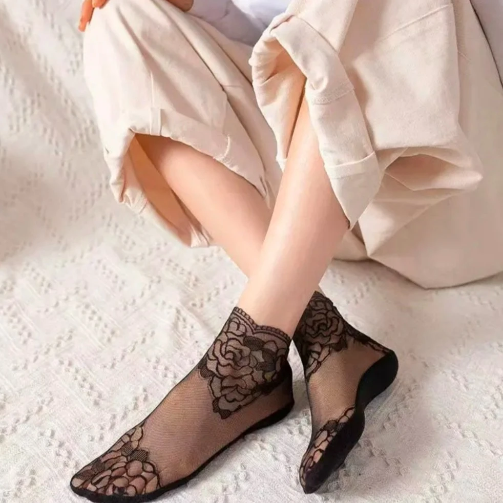 春夏款玫瑰花瓣蕾丝短袜薄款透气吸汗网纱袜子女花边船袜棉底