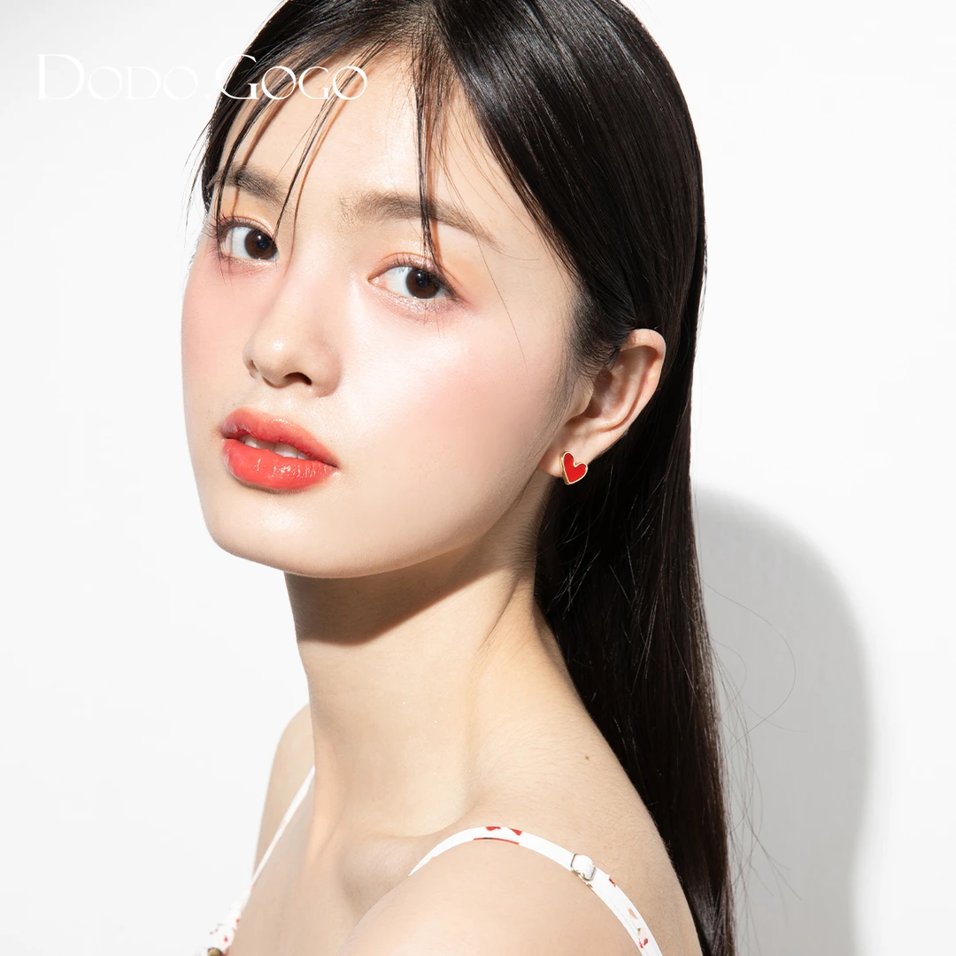 DODOGOGO 合金耳饰 少女百搭爱心耳钉小众设计高级感时尚耳环女