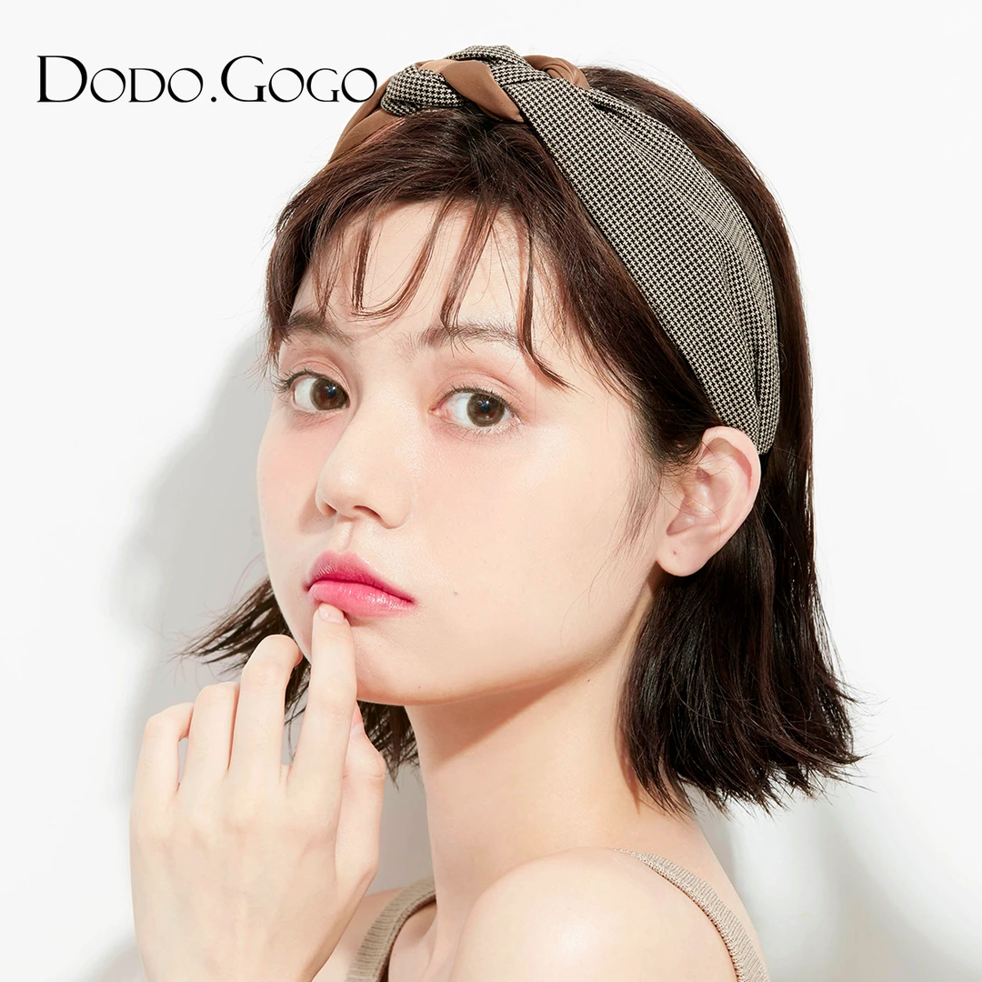 DODOGOGO 非金属布艺发饰 法式复古小香风压发头箍女时尚百搭外出