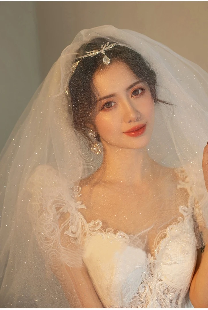 二层细闪短款齐腰头纱