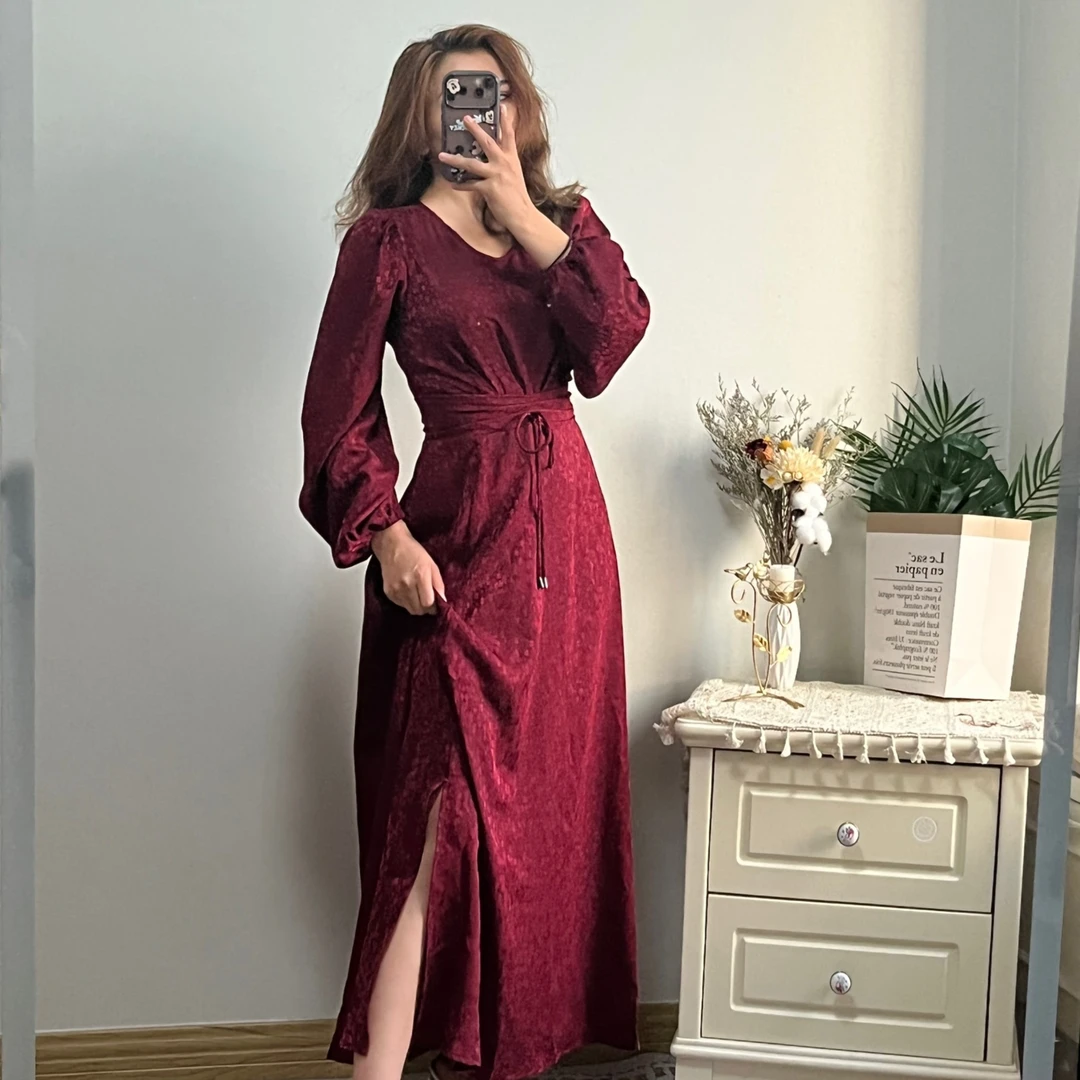 复古红连衣裙长款