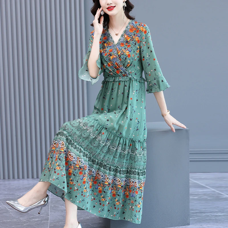 真丝连衣裙女春季2025新款轻奢名媛气质收腰长裙桑蚕丝法式碎花裙