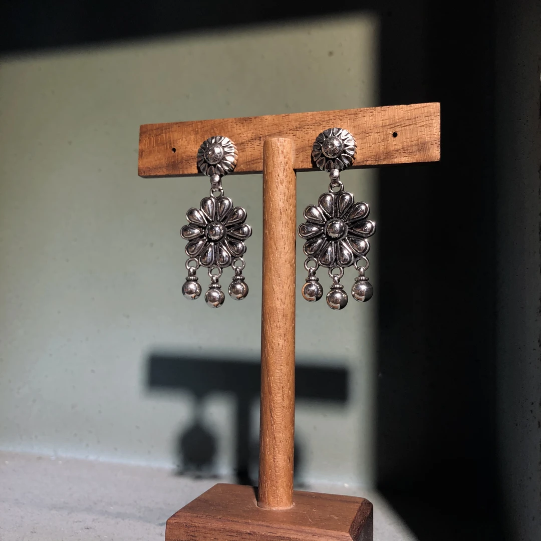 925银银制品 925银 简约流苏花花耳环