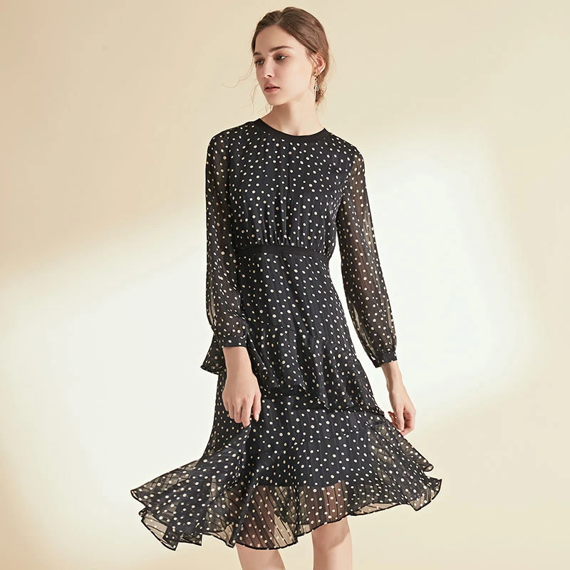 EITIE爱特爱女装a字时尚荷叶边收腰显瘦黑白波点连衣裙6007717
